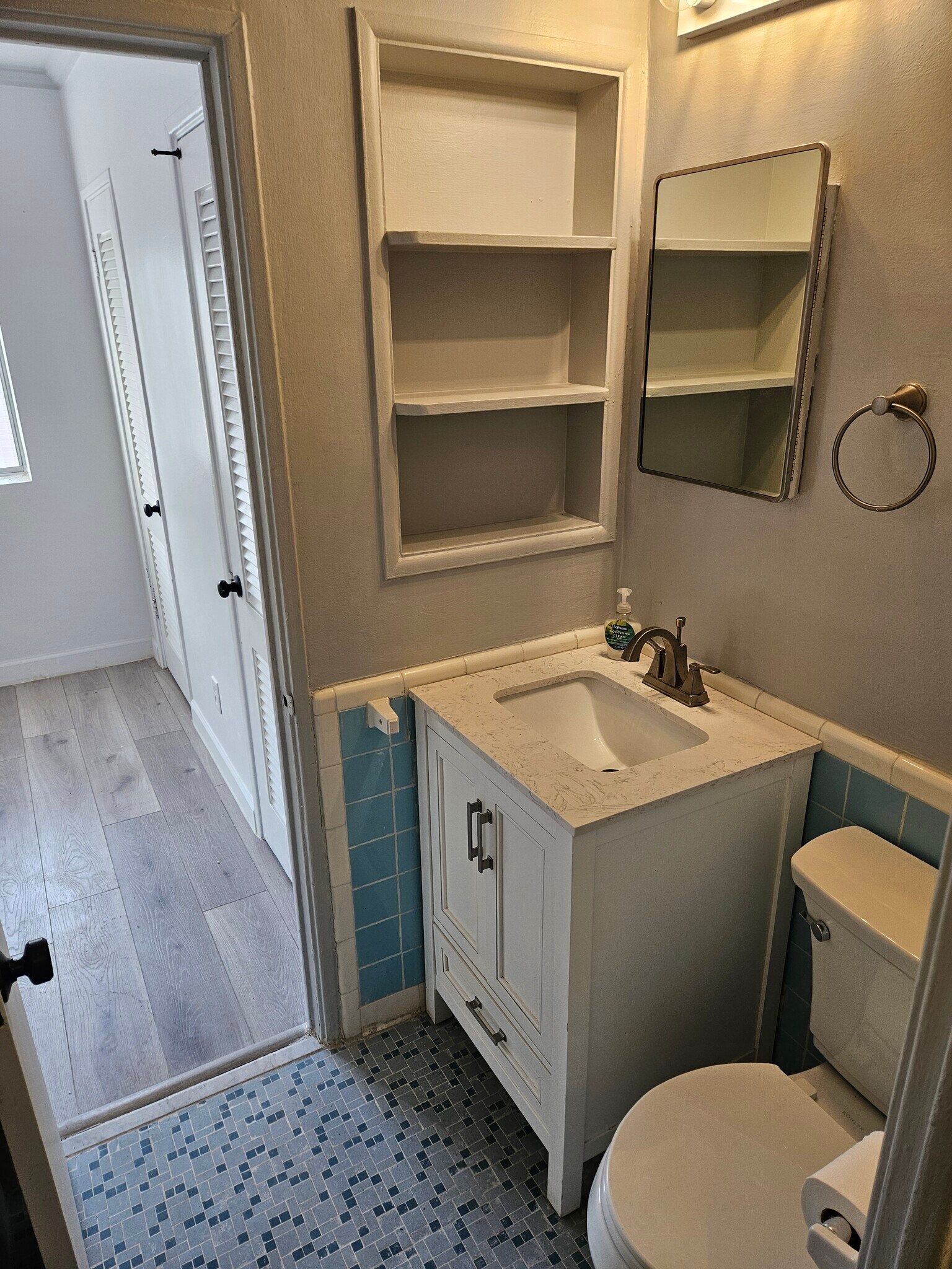 Building Photo - 91 Rumson Rd NE