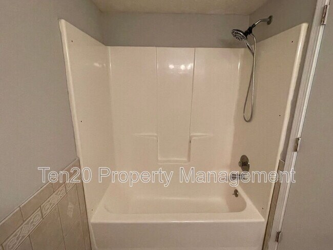 Building Photo - 7308 Paprika Ln