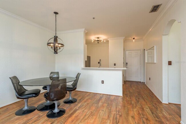 Building Photo - 2749 Via Cipriani