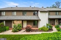 Building Photo - 132 Pinecrest Ln