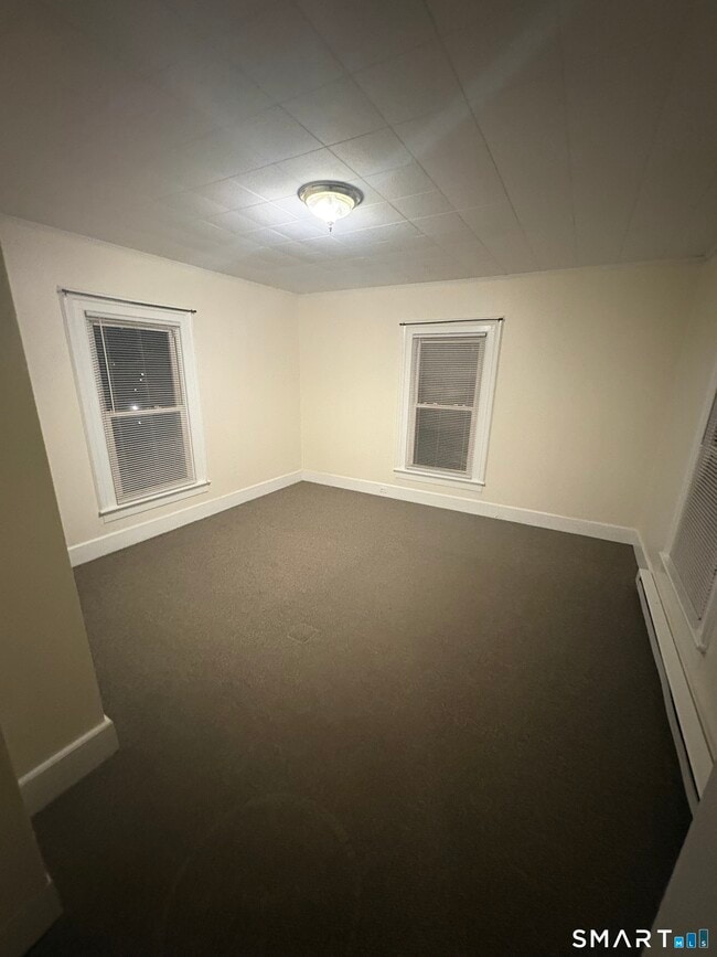 Building Photo - 31 Coe St