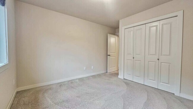 Building Photo - 10844 Muirwood Way NE