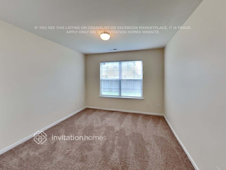 Building Photo - 121 Saye Pl