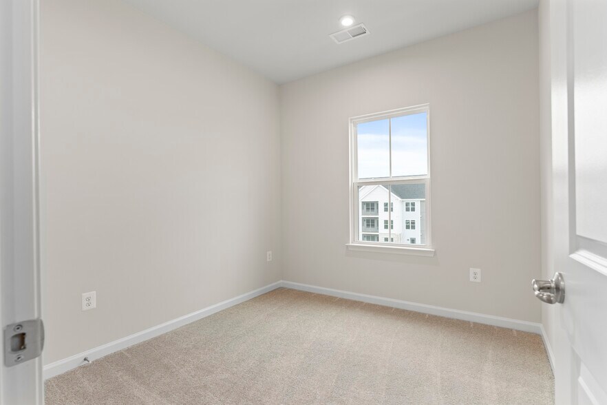 Building Photo - 9344 Tanfield Dr
