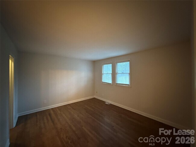 Building Photo - 815 Lexington Ave