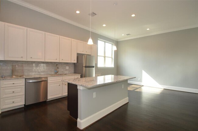 Building Photo - 4609 Nett St