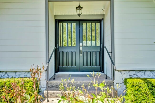 Building Photo - 1790 McKinley Rd