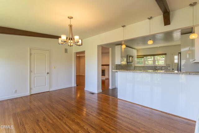 Building Photo - 854 Oneonta Dr