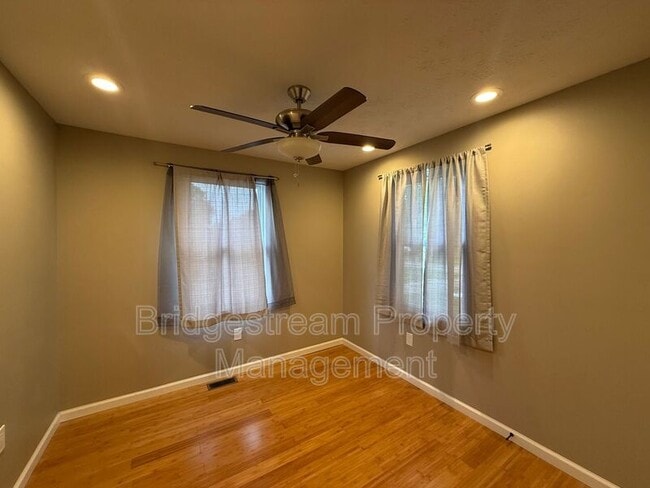 Building Photo - 4508 E Venetian Way