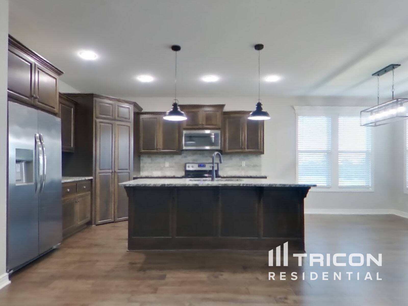 Building Photo - 1029 NE Copperwood Dr