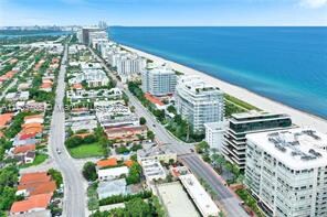 Building Photo - 9008 Collins Ave