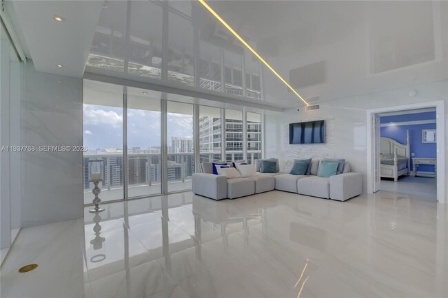 Building Photo - 1830 S Ocean Dr