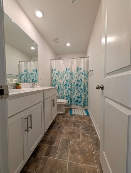 Building Photo - 5013 Jamie Sloop Ln