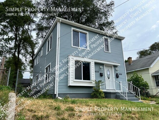 Building Photo - 535 Howard St SE