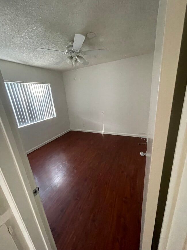 Building Photo - 11521 Cumpston St