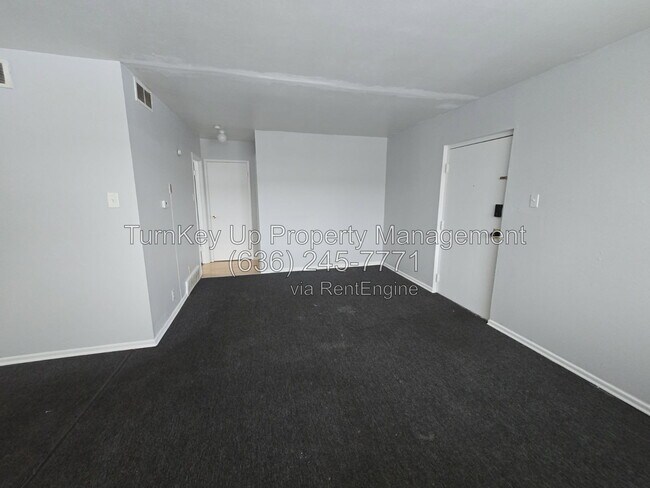 Building Photo - 3233 Ashby Rd