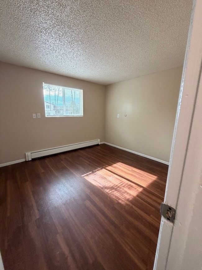 Building Photo - 6353 Chippewa Rd