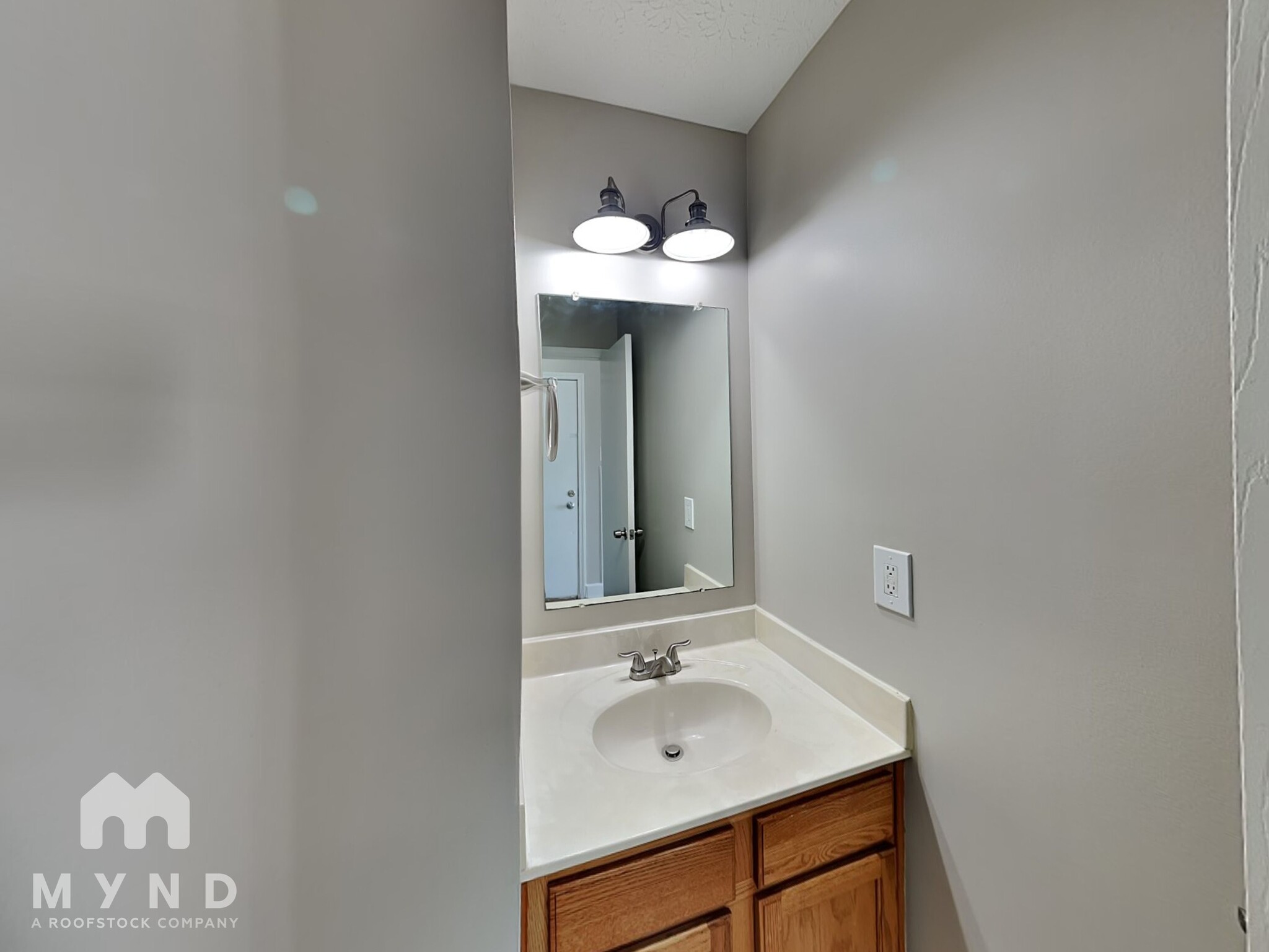 Building Photo - 4573 Dungannon Dr