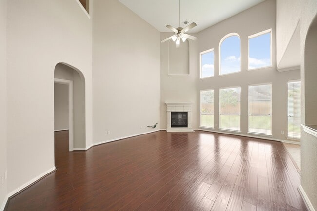 Building Photo - 16007 Berkshire Manor Ln