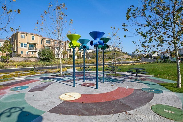 Building Photo - 503 Deeann