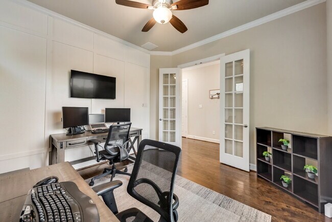 Building Photo - Welcome to your new 5 Bed-4 Bath home in t...