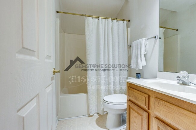 Building Photo - 500 Windy Rd