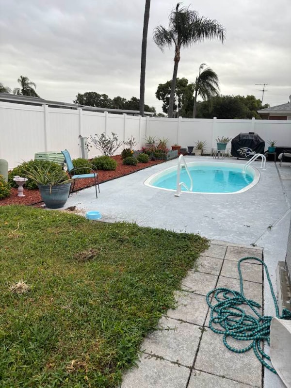 Building Photo - 11019-11126 126th Ave N