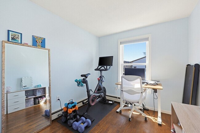 Building Photo - 48 Calumet St