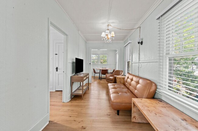 Building Photo - 4347 22nd Ave S