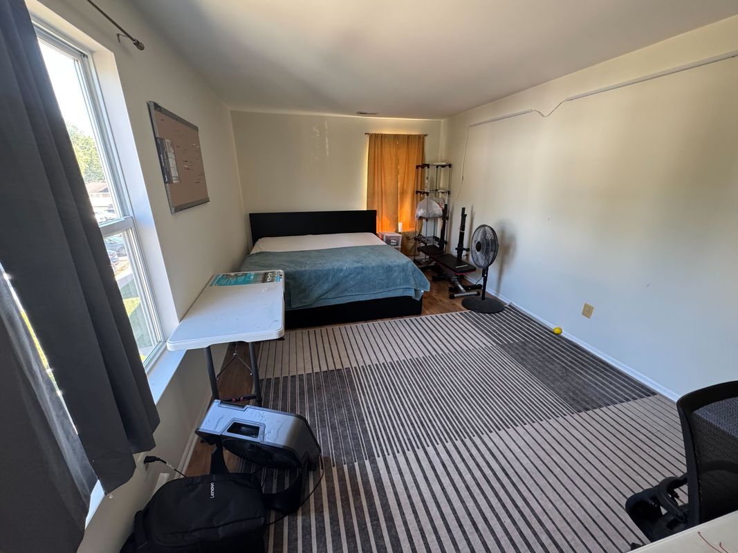 Building Photo - 380 Keswick Dr