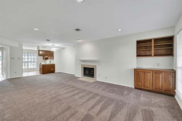 Building Photo - 200 Panorama Dr