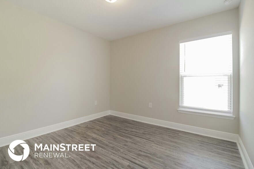 Building Photo - 417 Athabasca Ct