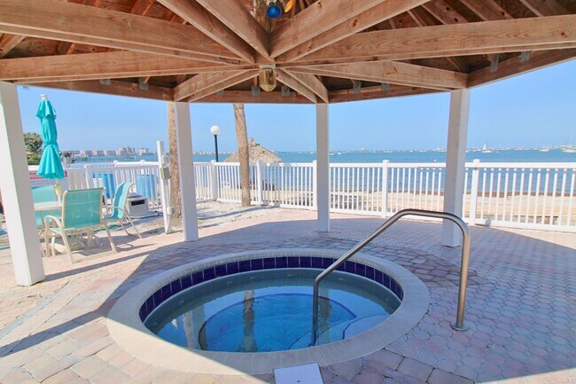 Building Photo - Waterfront Living at Bermuda Bay – Fully F...