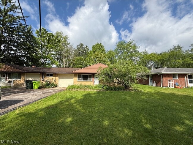 Building Photo - 9214 Blueberry Ln