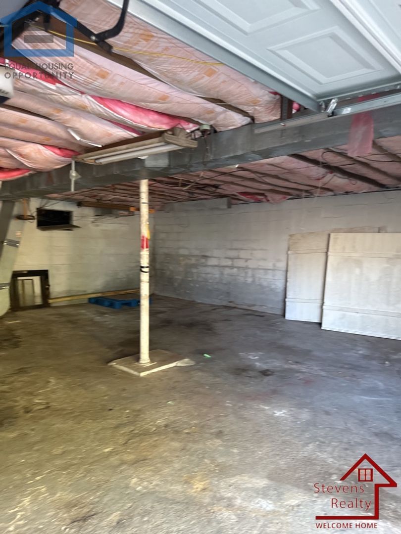 Building Photo - 3201 E 36th St