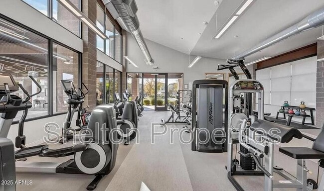 Building Photo - 1310 N Zane Dr