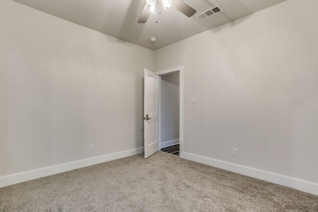 Building Photo - 2718 Forest Park Blvd