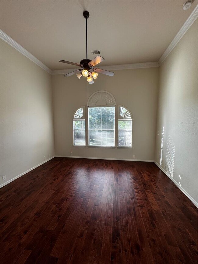 Building Photo - 136 Wild Plum Way