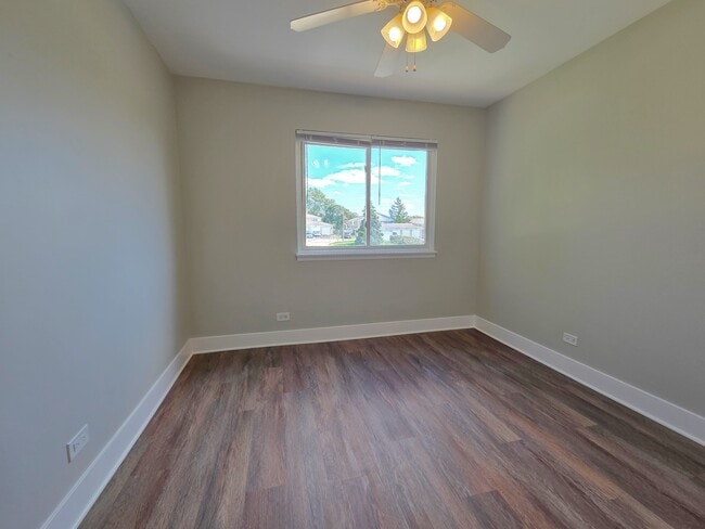 Building Photo - 1672 Cornell Dr