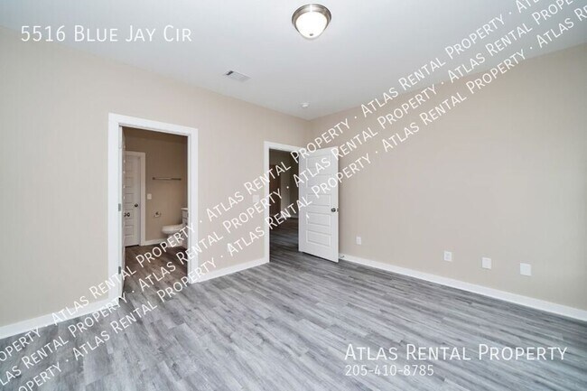 Building Photo - 5516 Blue Jay Cir