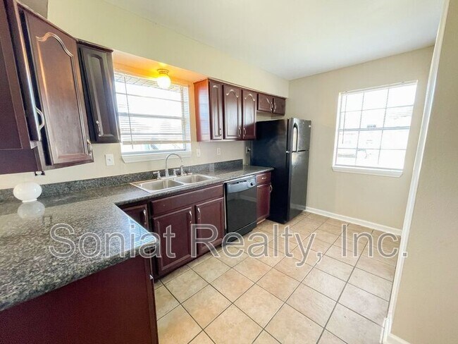 Building Photo - 7596 Morel St