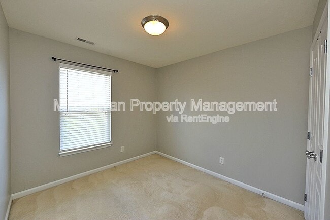 Building Photo - 338 Kinellan Ln