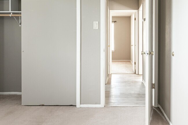 Building Photo - 216 Warbonnet Trail