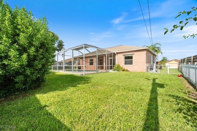 Building Photo - 4313 SW 1st Pl