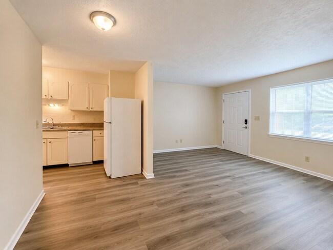 Building Photo - 5610 Spring Garden Ln