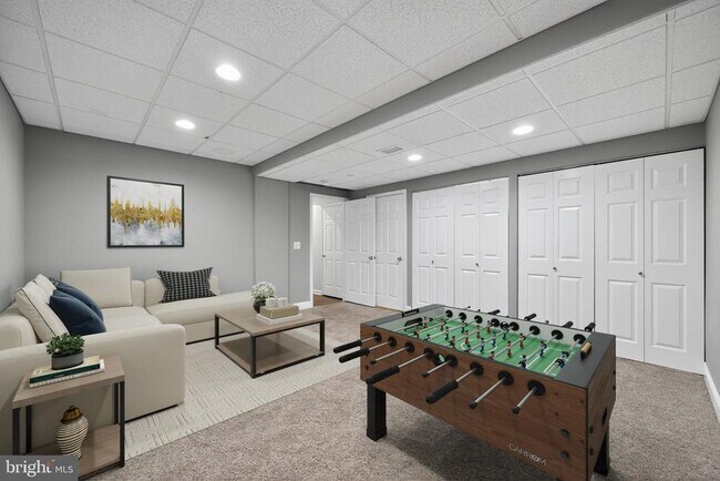 Building Photo - 100 Parker Ave