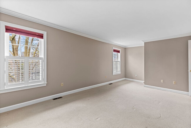 Building Photo - 44 Jordan St