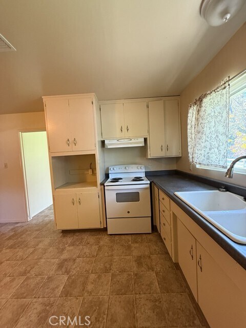 Building Photo - 5710 Kelsey Creek Dr