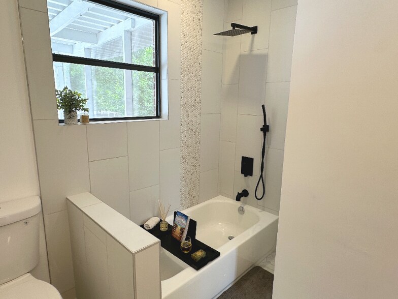 Building Photo - 1118 Brookmont Ave E