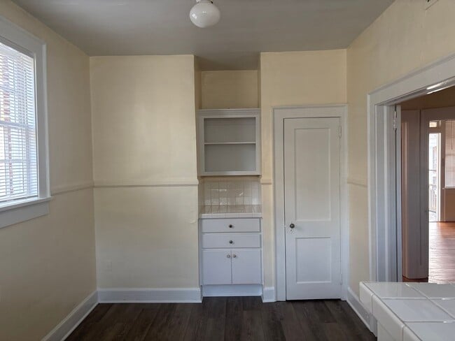 Building Photo - Here's your chance to have it all!